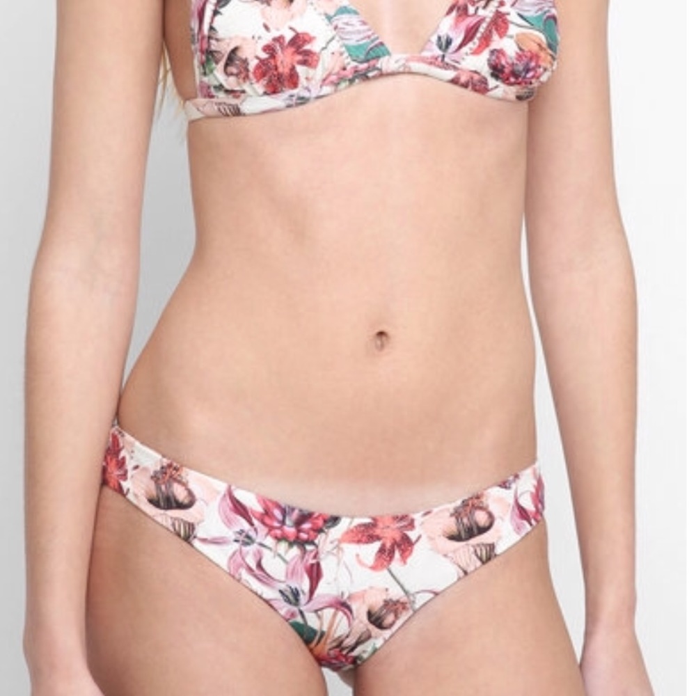 Beach Riot Jasmine floral Sandy bottom